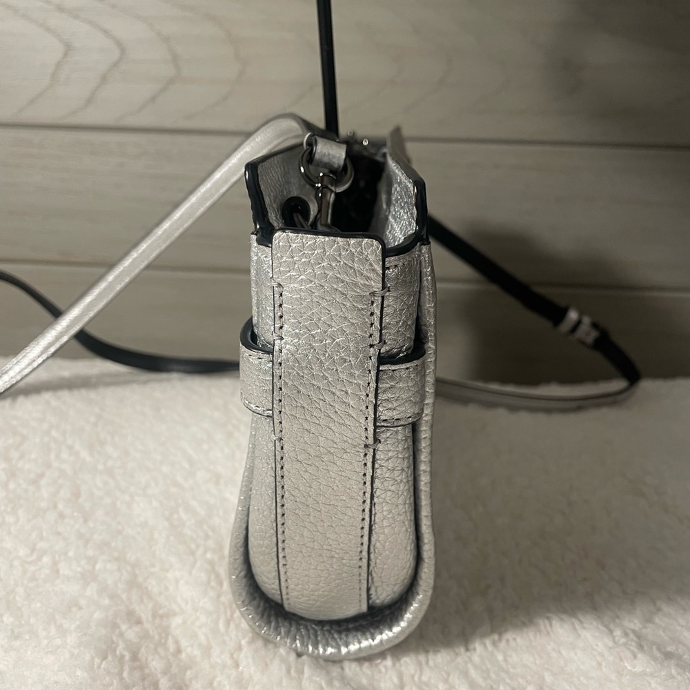 Coach Swagger crossbody in metallic silver - Picture 8 of 8